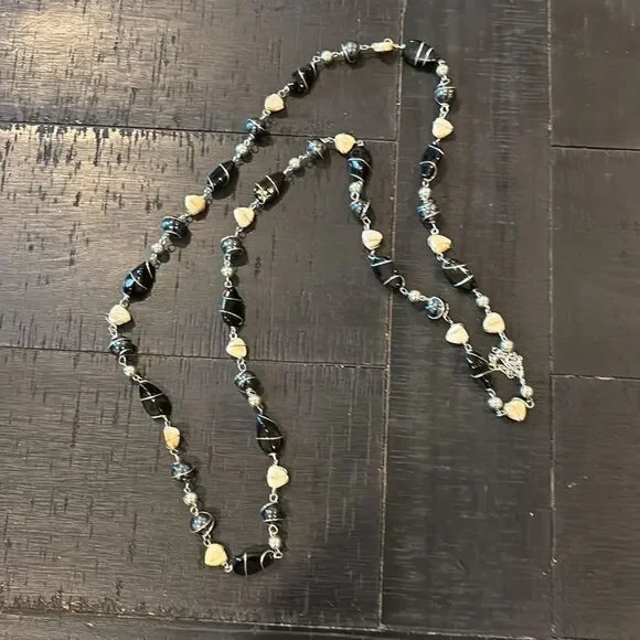 Vintage Caged Glass Bead Odd Shapes Long Black & Cream Silverstone Necklace​ - Picture 6 of 9